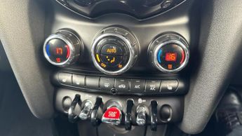 Mini Hatch 1.5 Cooper Exclusive Hatchback 3dr Petrol Steptronic Euro 6 (s/s