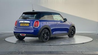 Mini Hatch 1.5 Cooper Exclusive Hatchback 3dr Petrol Steptronic Euro 6 (s/s