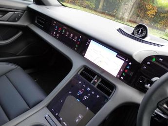 Porsche Taycan Performance Plus 93.4kWh 4S Cross Turismo Auto 4WD 5dr (11kW Cha