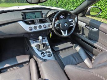 BMW Z4 2.5 23i Convertible 2dr Petrol Auto sDrive Euro 5 (204 ps)