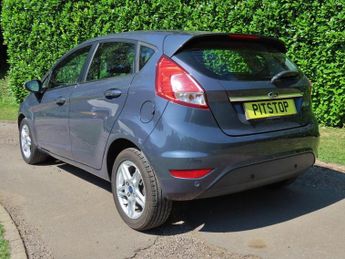 Ford Fiesta 1.6 Zetec Hatchback 5dr Petrol Powershift Euro 5 (105 ps)