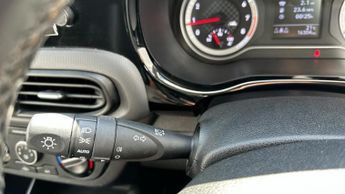 Hyundai i10 1.0 SE Connect Hatchback 5dr Petrol Auto Euro 6 (s/s) (67 ps)