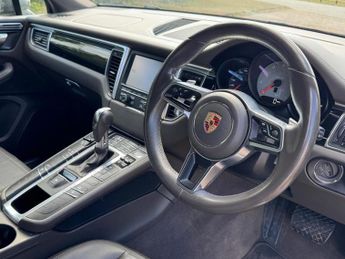 Porsche Macan 3.0 V6 S PDK 4WD Euro 6 (s/s) 5dr