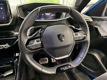 Peugeot 2008 1.2 Hybrid 136 GT 5dr e-DSC6