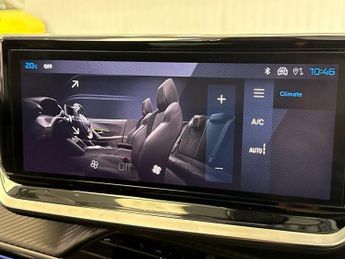 Peugeot 2008 1.2 Hybrid 136 GT 5dr e-DSC6