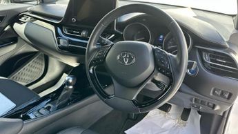 Toyota C-HR 1.8 VVT-h GPF Design SUV 5dr Petrol Hybrid CVT Euro 6 (s/s) (122