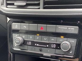 Volkswagen T-Cross R-Line Tsi S-A