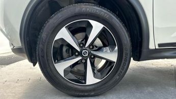Nissan Juke 1.6 Bose Personal Edition SUV 5dr Petrol XTRON Euro 6 (112 ps)