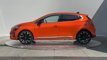 Renault Clio 1.6 E-TECH techno Hatchback 5dr Petrol Hybrid Auto Euro 6 (s/s) 