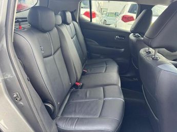 Nissan Leaf 39kWh Tekna Hatchback 5dr Electric Auto (150 ps)