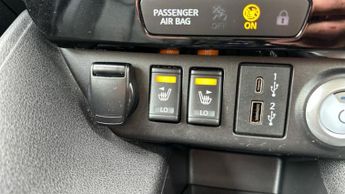 Nissan Leaf 39kWh Tekna Hatchback 5dr Electric Auto (150 ps)