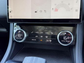 Jaguar F-PACE 2.0 D200 MHEV S Auto AWD Euro 6 (s/s) 5dr