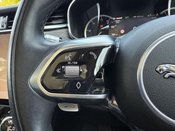 Jaguar F-PACE 2.0 D200 MHEV S Auto AWD Euro 6 (s/s) 5dr