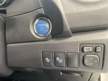 Toyota AURIS 1.8 Hybrid Excel TSS 5dr CVT [Leather]