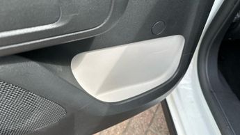 Citroen C3 1.2 PureTech PLUS Hatchback 5dr Petrol EAT6 Euro 6 (s/s) (110 ps