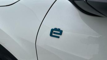 Citroen e-C4 50kWh Shine Hatchback 5dr Electric Auto (136 ps)