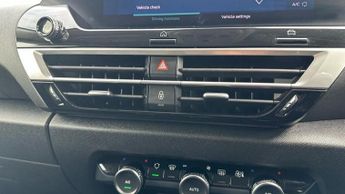 Citroen e-C4 50kWh Shine Hatchback 5dr Electric Auto (136 ps)