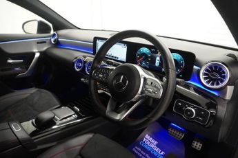 Mercedes-Benz A Class 1.3 A180 AMG Line (Executive) Hatchback 5dr Petrol 7G-DCT | 1 Ow