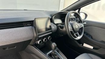 Renault Clio 1.6 E-TECH techno Hatchback 5dr Petrol Hybrid Auto Euro 6 (s/s) 