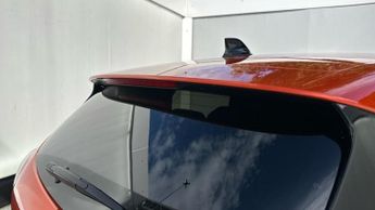 Renault Clio 1.6 E-TECH techno Hatchback 5dr Petrol Hybrid Auto Euro 6 (s/s) 