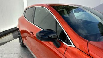 Renault Clio 1.6 E-TECH techno Hatchback 5dr Petrol Hybrid Auto Euro 6 (s/s) 