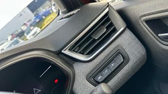 Renault Clio 1.6 E-TECH techno Hatchback 5dr Petrol Hybrid Auto Euro 6 (s/s) 