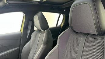 Peugeot E-208 51kWh GT Hatchback 5dr Electric Auto (7.4kW Charger) (156 ps)