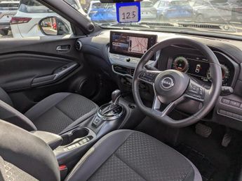 Nissan Juke 1.6 N-Connecta SUV 5dr Petrol Hybrid Auto Euro 6 (143 ps)