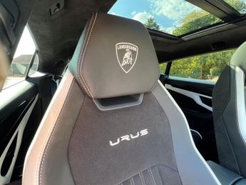 LAMBORGHINI Urus 4.0 V8 BiTurbo S Auto 4WD Euro 6 5dr