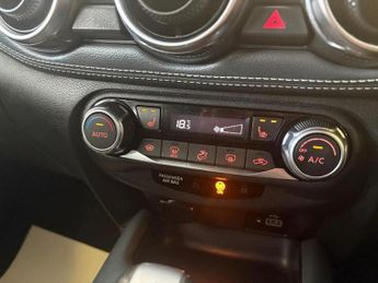 Nissan Juke 1.0 DIG-T Tekna SUV 5dr Petrol DCT Auto