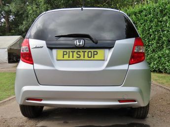 Honda Jazz 1.4 i-VTEC ES Plus Hatchback 5dr Petrol CVT Euro 5 (99 ps)