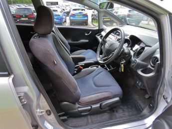 Honda Jazz 1.4 i-VTEC ES Plus Hatchback 5dr Petrol CVT Euro 5 (99 ps)