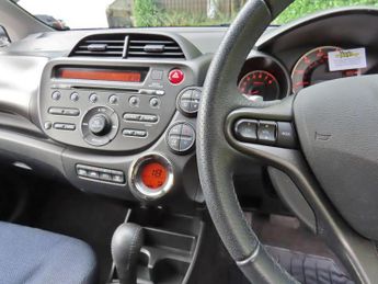 Honda Jazz 1.4 i-VTEC ES Plus Hatchback 5dr Petrol CVT Euro 5 (99 ps)
