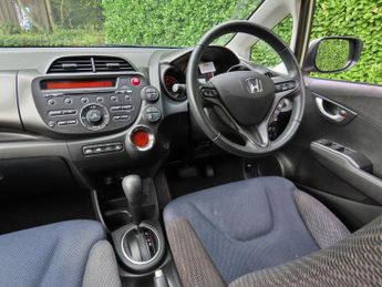 Honda Jazz 1.4 i-VTEC ES Plus Hatchback 5dr Petrol CVT Euro 5 (99 ps)