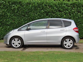 Honda Jazz 1.4 i-VTEC ES Plus Hatchback 5dr Petrol CVT Euro 5 (99 ps)