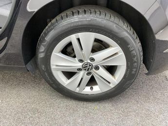 Volkswagen GOLF 2.0 TDI Life 5dr DSG