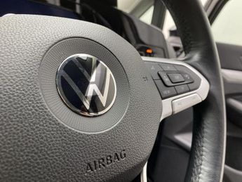 Volkswagen GOLF 2.0 TDI Life 5dr DSG