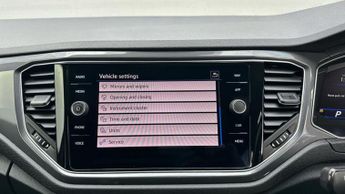 Volkswagen T-Roc 1.5 TSI GPF EVO R-Line SUV 5dr Petrol DSG Euro 6 (s/s) (150 ps)