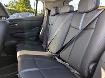Nissan Leaf 40kWh Tekna Hatchback 5dr Electric Auto (150 ps)