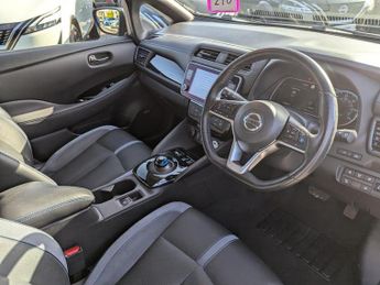 Nissan Leaf 40kWh Tekna Hatchback 5dr Electric Auto (150 ps)
