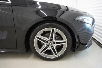 Mercedes-Benz A Class 1.5 A180d AMG Line (Executive) Hatchback 5dr Diesel 7G-DCT | Ful