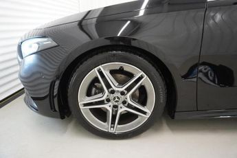 Mercedes-Benz A Class 1.5 A180d AMG Line (Executive) Hatchback 5dr Diesel 7G-DCT | Ful