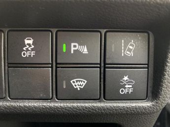Honda CR-V 2.0 i-MMD Hybrid SR 5dr eCVT