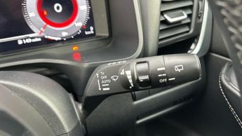 Nissan Qashqai 1.3 DIG-T MHEV N-Connecta SUV 5dr Petrol Hybrid XTRON Euro 6 (s/