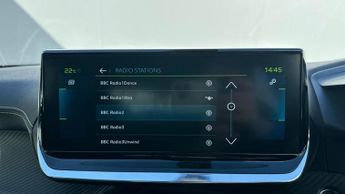 Peugeot E-2008 50kWh GT SUV 5dr Electric Auto (136 ps)