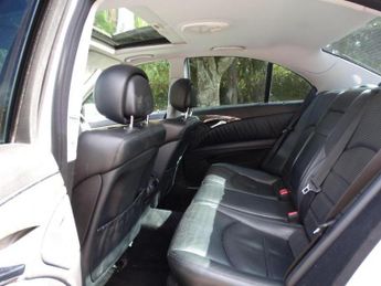 Mercedes-Benz E Class 6.2 E63 AMG Saloon 4dr Petrol G-Tronic (341 g/km 514 bhp)