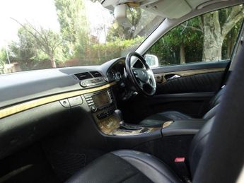 Mercedes-Benz E Class 6.2 E63 AMG Saloon 4dr Petrol G-Tronic (341 g/km 514 bhp)