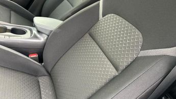 Nissan Juke 1.0 DIG-T N-Connecta SUV 5dr Petrol DCT Auto Euro 6 (s/s) (114 p