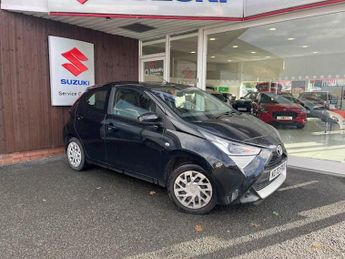 Toyota AYGO 1.0 VVT-i x-play Hatchback 5dr Petrol Manual Euro 6 (Safety Sens