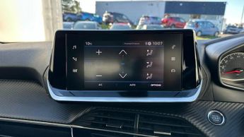 Peugeot 2008 1.2 PureTech Allure SUV 5dr Petrol EAT Euro 6 (s/s) (130 ps)
